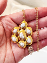 Load image into Gallery viewer, Ariya Freshwater Pearl Necklace