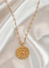 Load image into Gallery viewer, Dreamer Necklace
